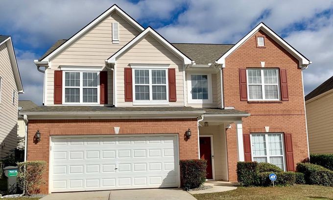 Norcross House | 4BR Home Near I-85/I-285 Ideal for Remote Work/Study