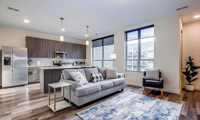 Downtown Louisville Apartment | 4th Street Suites - Opulent King Bed Suite