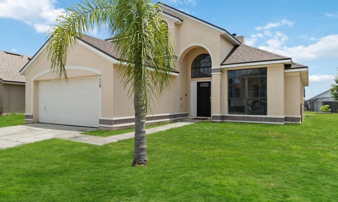 Lake Davenport Estates House | 5/3 Private Pool house near all famous attractions!