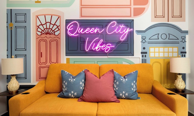 Paw Creek House | 5 Bd 2.5 bath house in Charlotte w/Hot Tub, Game Room, Putting Green, & Fire Pit