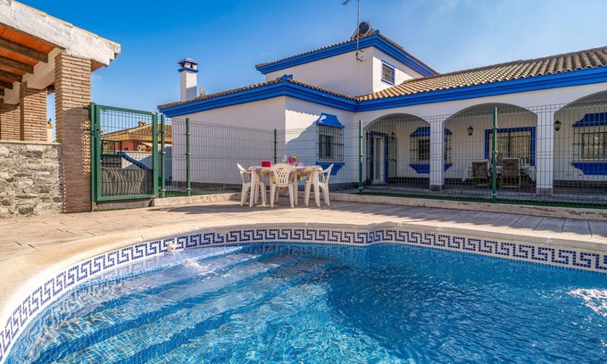 Los Barrios House | 5 bedroom gorgeous home in Los Barrios