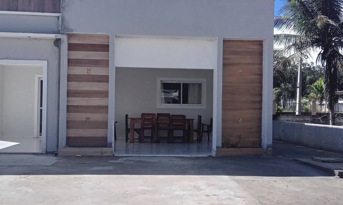 Bananeiras House | 5 bedroom house, three suites, Wi-Fi, 2km from the center