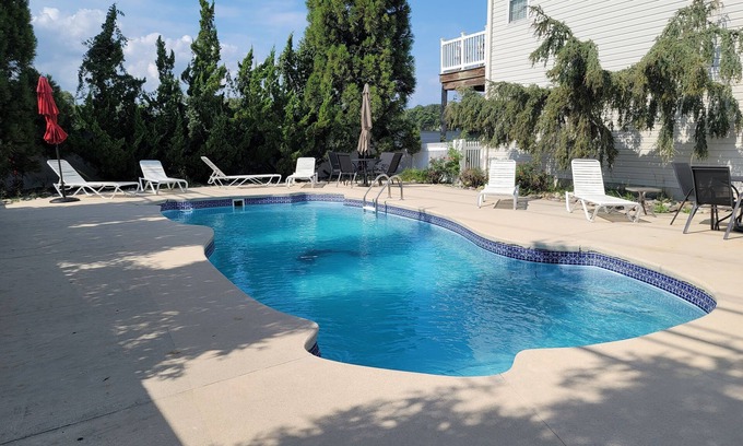 Rehoboth Beach House | 5 Blocks to Beach, Heated Pool, Parking, Two Master Suites - Full Townhouse