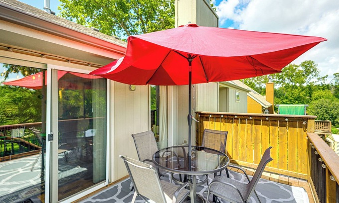 Bellevue House | 5 Mi to Platte River: Inviting Bellevue Rental