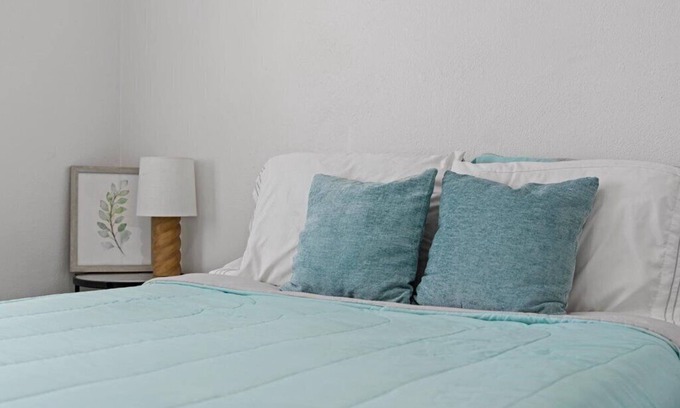 Airport Township House | 5 Min from Airport, Clse to Hopsitls