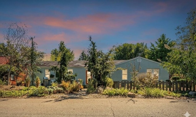 Shelby Hills House | 5 min to DT-Multicade Arcade-Scenic-Nature Trails