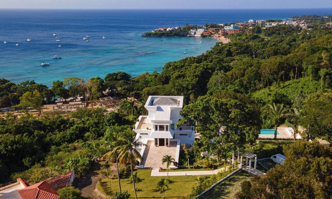 Los Cerros Villa | 5 mins to Sosua beach - Hilltop villa with pool