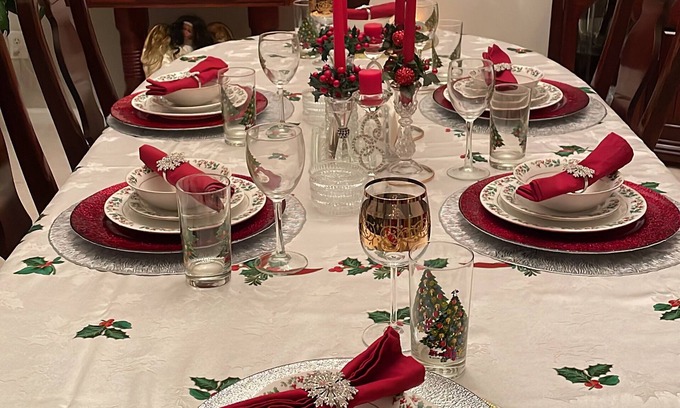 Peach Orchard House | 5 minutes from Diamond lake.