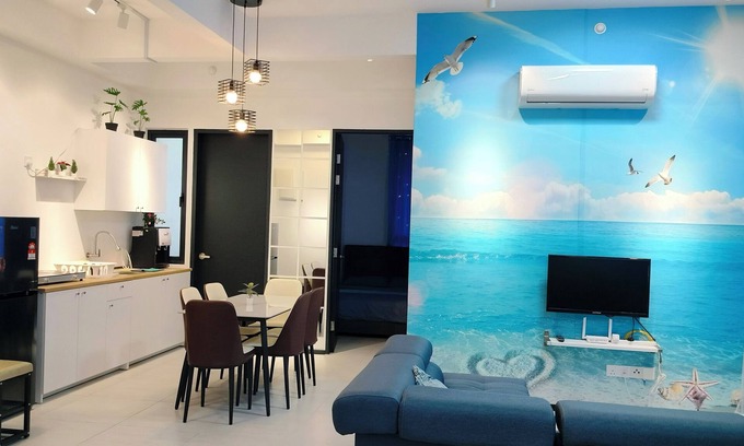 George Town Condo | 5 Minutes to Georgetown Heritage Site! Family-sized Condo with 4 Pools