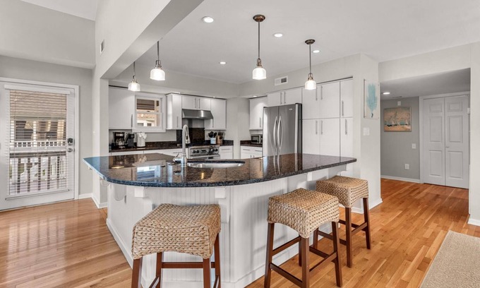 Charleston County House | 5 Surf Lane - Ocean View - Steps to Beach - Pool Access!