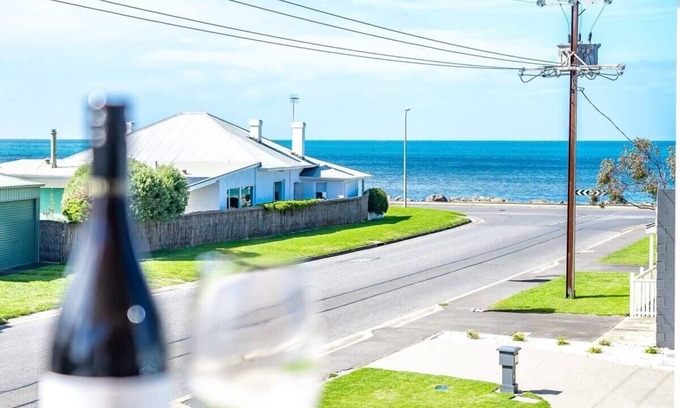 Encounter Bay House | 5 Tabernacle Rd Encounter Bay-Electric CarCharging