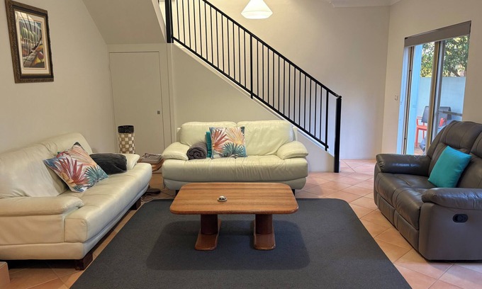 Narrawallee Villa | 500mtrs from beautiful Narrawallee Beach