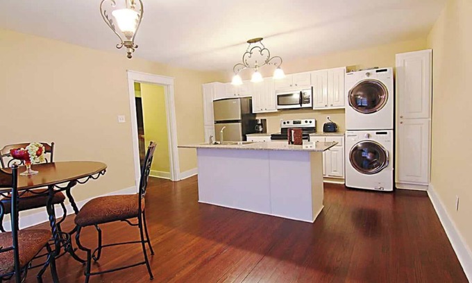 Florence Apartment | 501#D - Right Downtown with Balcony/Full Kitchen!