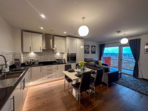 Maidstone Apartment | 51 Guinevere Point