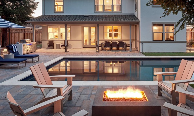 Windsor House | 5BD/5BA Heated Pool+Spa+BBQ: 11min Healdsburg & Alexander Valley