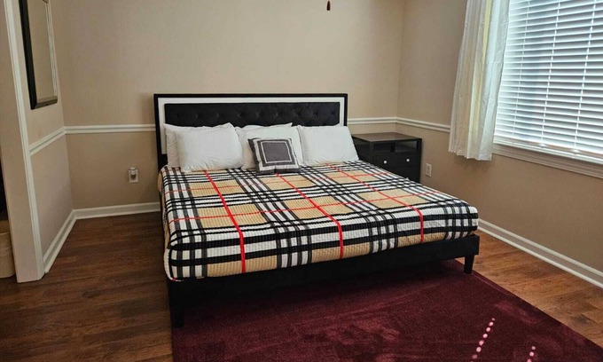 Southwind House | 5BR Haven Newly Furnished Retreat Pool/Playground