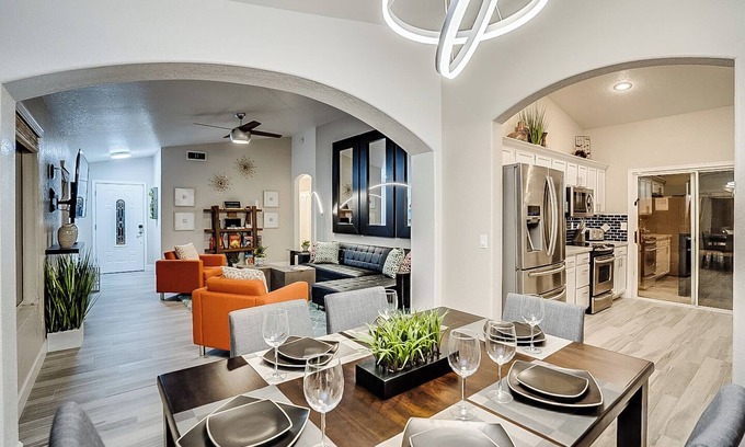 Deer Valley House | 5BR Hideaway w/Heated Pool/Hot Tub/Billiards Table