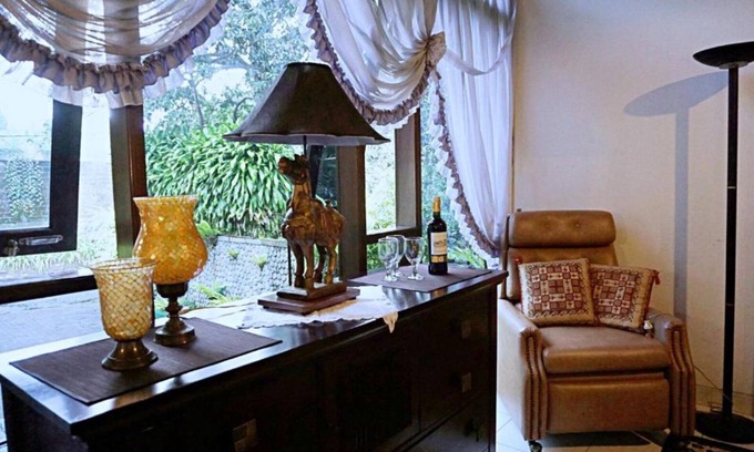 Cipanas Villa | 5BR Holiday Villa at Puncak Cipanas