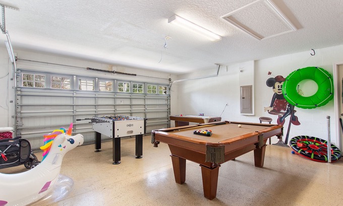 Davenport Villa | 6 Bed South Facing Pool Resort and Games Room