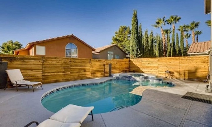 Spring Valley House | 6 Beds, 2.5 Bath - Private Pool/Spa - Steam Room