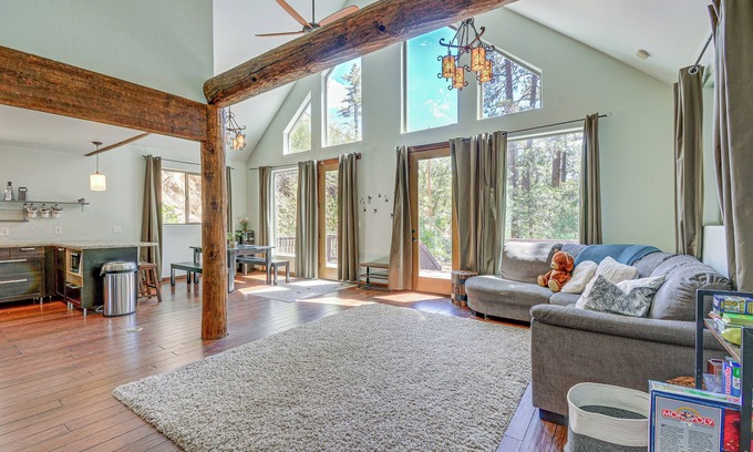 Iron Springs Cabin | 6 Mi to Mt Union: Peaceful Cabin w/Deck