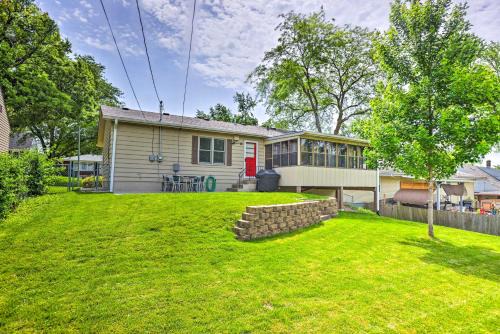 Omaha House | 6 Mi to Old Market Home with BBQ-Ready Patio!