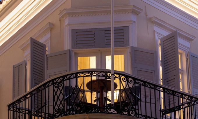 Ermoupoli Hotel | 6 Roosevelt Str.