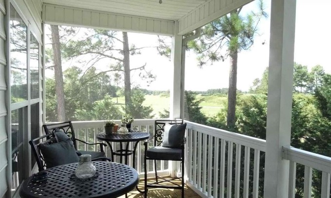 Waterford Plantation Apartment | 6000 Windsor Green Way 301 Condo