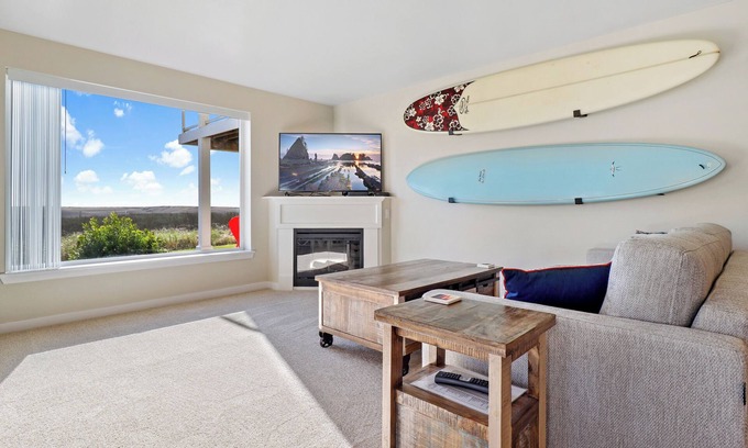 Westport Condo | 611 Surf Shack! Great family beach getaway - Doggies Welcome