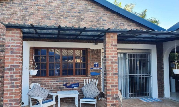 St. Lucia Apartment | 64 Garrick single unit