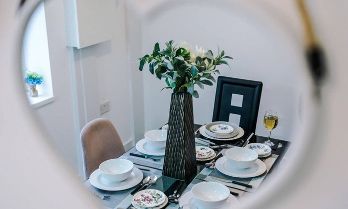 Rochdale House | 6BR Home in Castleton|Ideal for Contractors & Groups|WIFI|Parking|20% Discount