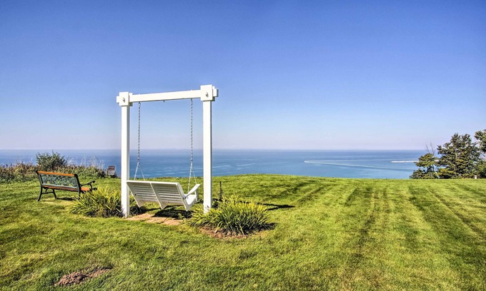 Ludington House | 7-Acre Coastal Michigan Home w/Hot Tub & Sauna!