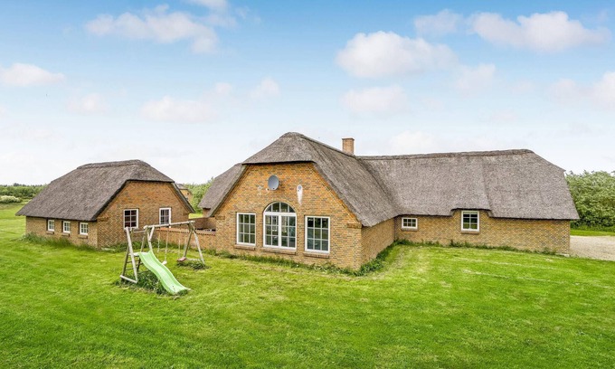 Vedersø Klit House | 7 bedroom awesome home in Ulfborg