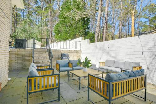 Durham House | 7 Mi to Dtwn Durham Home with Hot Tub and Game Room!