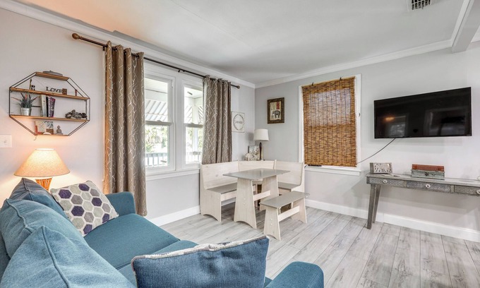 Riverview House | 7 Mi to Dtwn: Pet-Friendly Jacksonville Home!