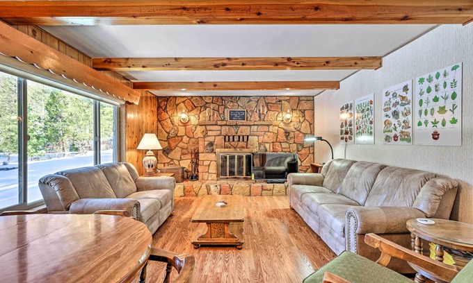 Harden Flat House | 7 Mi to Yosemite Nat'l Park: Riverfront Getaway!