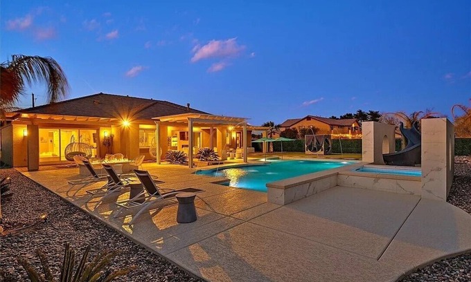 Enterprise House | 7 minutes from strip. Luxury home at affordable price.