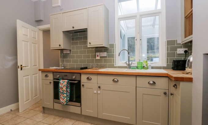 Newby Bridge Cottage | 7 Railway Cottages