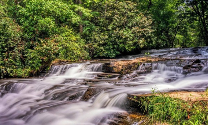 Wiley Apartment | #7 Waterfront Balcony/One Bedroom Kitchenette- No Pets-39 Mi Helen GA-