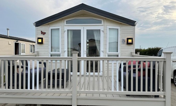 Chapel Saint Leonards Resort | 76 Meadow lakes Golden palms resort chapel