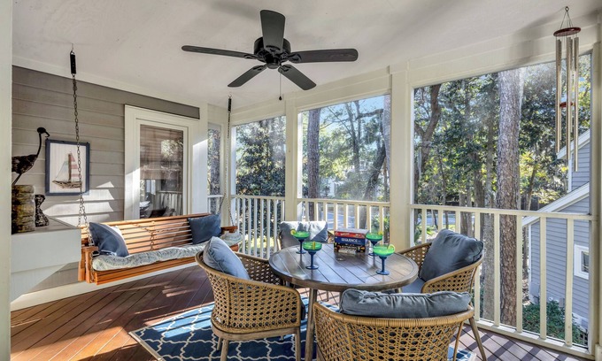 Shipyard Plantation Condo | 7627 Huntington @ Palmetto Dunes | Lagoon View | Pool & Spa | 3-Min to Beach | 2 Dogs - FREE!