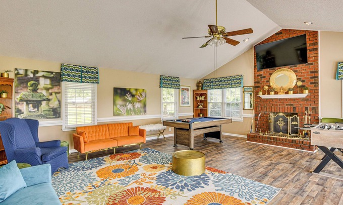 Bunnlevel House | 78-Acre Retreat Near Campbell U: Fish, Play, Relax