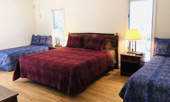 Lookout Mountain House | 7Bdrm~25ppl ~Lookout Mt ROCK CITY~9miles Chatt