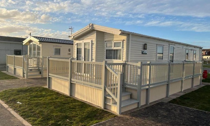 Chapel Saint Leonards Resort | 8 berth caravan PG214 Golden Palm Chapel st Leonards