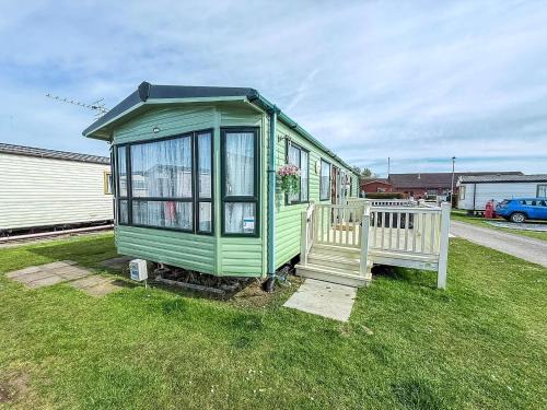 Louth Other | 8 Berth Caravan With Wifi At Sunnydale Park In Skegness Ref 35220Kc