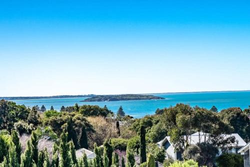 Encounter Bay House | 8 Davies St Encounter Bay - No Linen Included - Wi-Fi - Sea Views