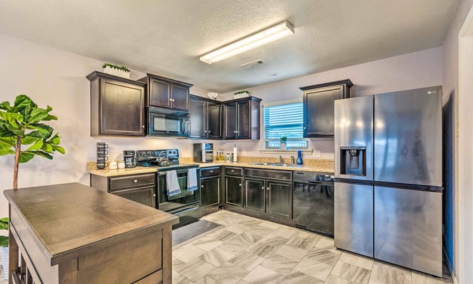 Little Rock House | 8 Mi to Downtown Little Rock: Home w/Fenced Yard