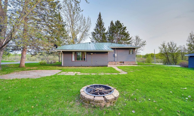 Hermantown House | 8 Mi to Dtwn Duluth: Hermantown Home