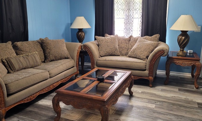 Covington House | 8 Minutes from Mystic