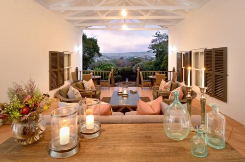 Grahamstown House | 8A Grahamstown by The Oyster Collection